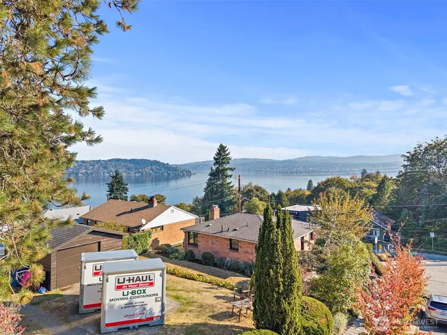$850,000 | 10127 Waters Avenue South, Seattle, WA 98178