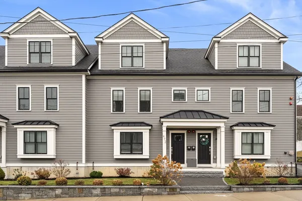 $849,000 | 472 Main Street, Unit C, Wakefield, MA 01880