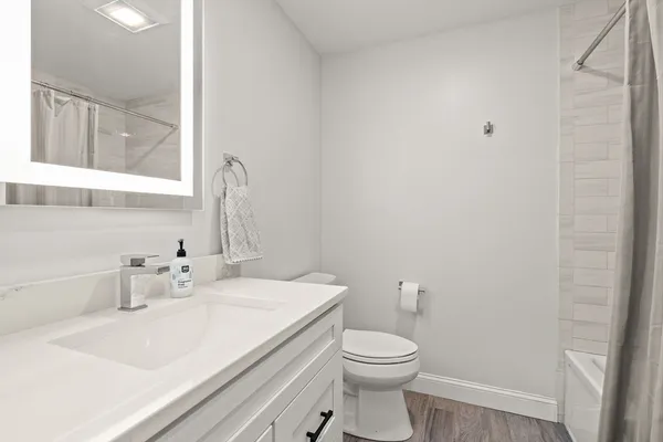 $849,000 | 472 Main Street, Unit C, Wakefield, MA 01880