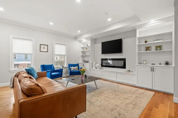 $849,000 | 472 Main Street, Unit C, Wakefield, MA 01880