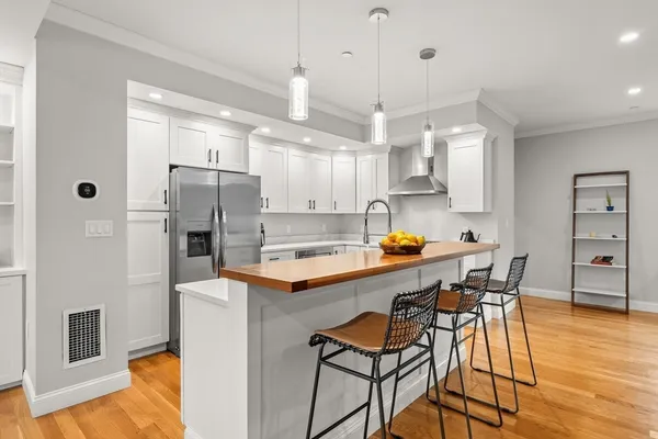 $849,000 | 472 Main Street, Unit C, Wakefield, MA 01880