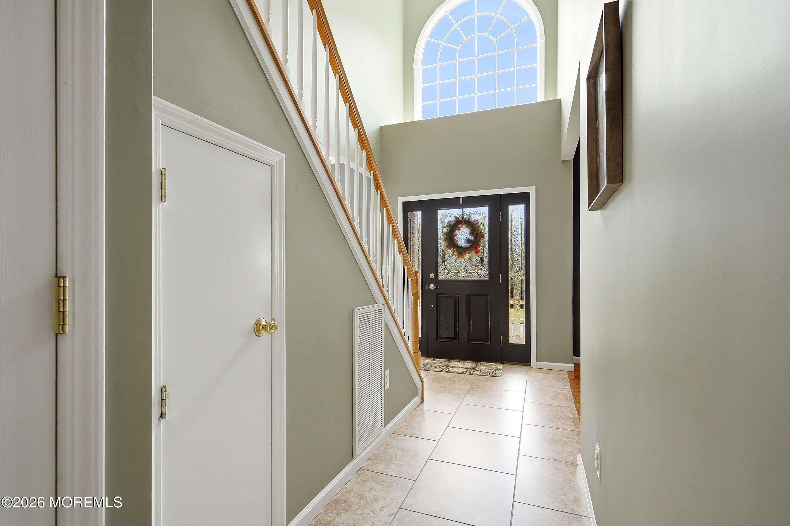 650 Millbrook Road Brick, NJ 08724 - Photo 12 of 43 06-Foyer 1A