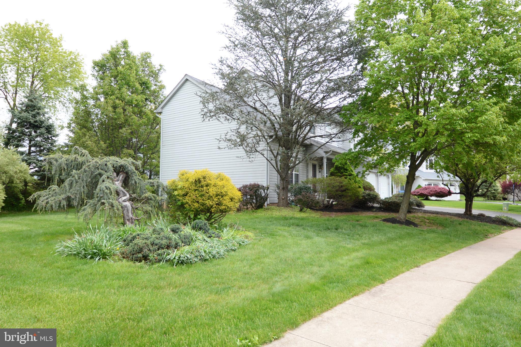 12 Hunters Lane Telford, PA 18969 - Photo 4 of 55