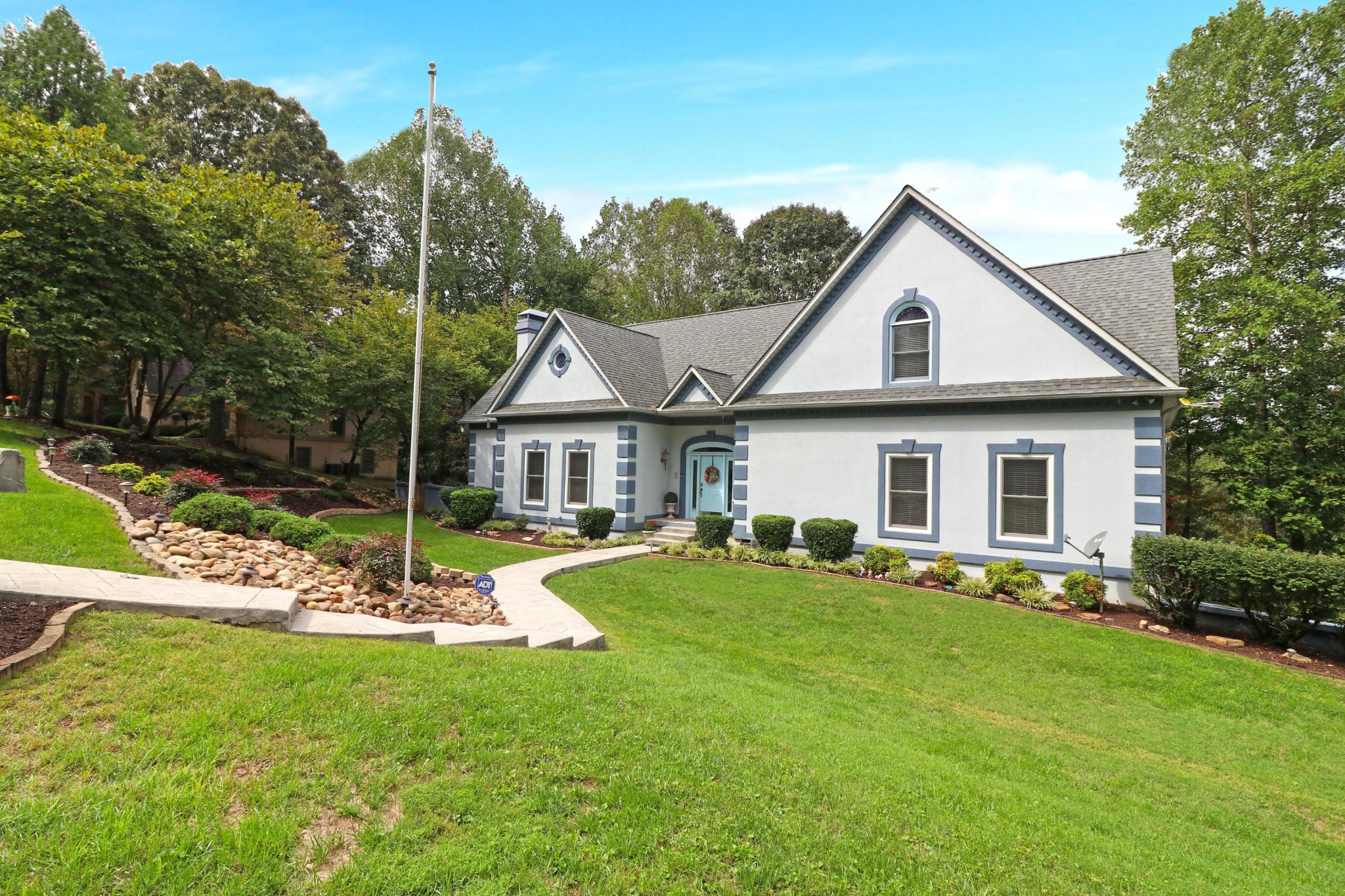 13 Rivers Run Way Oak Ridge, TN 37830 - Photo 1 of 37 Gallery Image 1