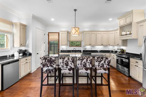 $409,000 | 5196 Myrtle Trail Drive, Baton Rouge, LA 70820