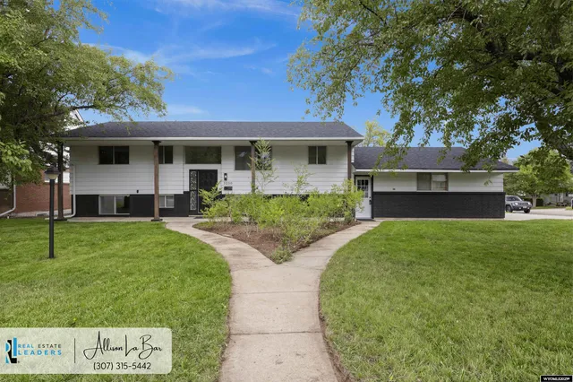 $379,900 | 3250 East 12th Street, Casper, WY 82609
