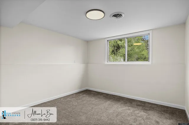 $379,900 | 3250 East 12th Street, Casper, WY 82609