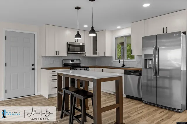 $379,900 | 3250 East 12th Street, Casper, WY 82609