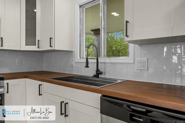 $379,900 | 3250 East 12th Street, Casper, WY 82609