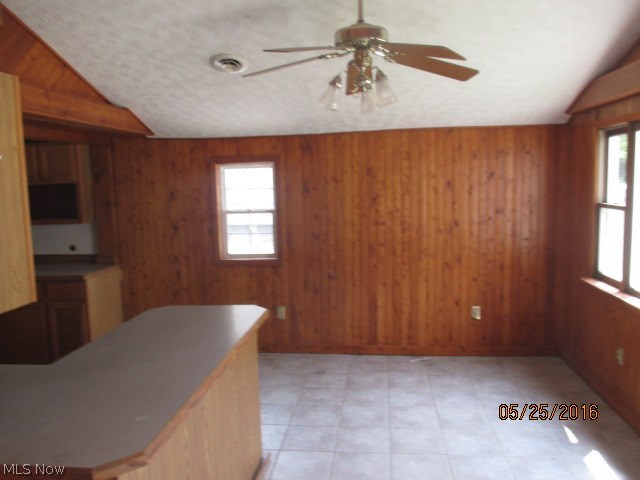 445 Annis Road Amherst, OH 44001 - Photo 5 of 14 Gallery Image 5
