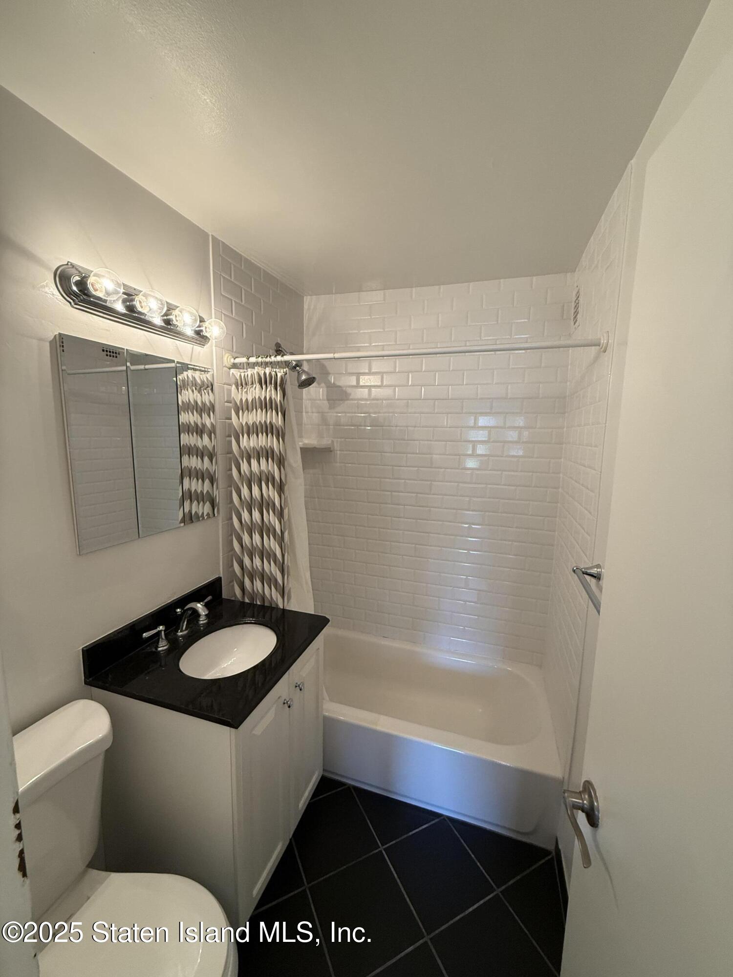 1100 Clove Road, Unit 7F Staten Island, NY 10301 - Photo 7 of 25 IMG_7902