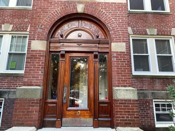 $3,200 | 17 Short Street, Unit 4, Brookline, MA 02446