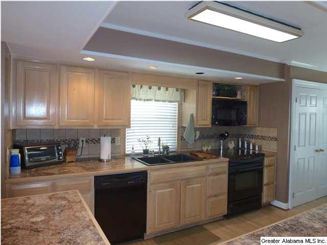 229 Tradewinds Circle Alabaster, AL 35007 - Photo 5 of 23