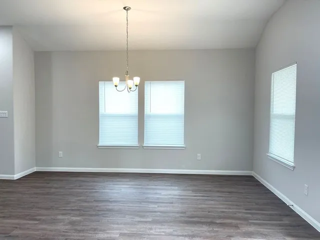 $1,595 | 227 County Road 5017, Cleveland, TX 77327