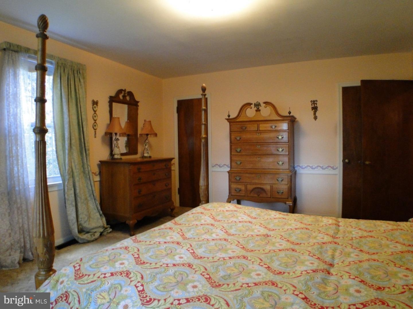10975 Ellicott Road Philadelphia, PA 19154 - Photo 12 of 25 Bedroom - Main