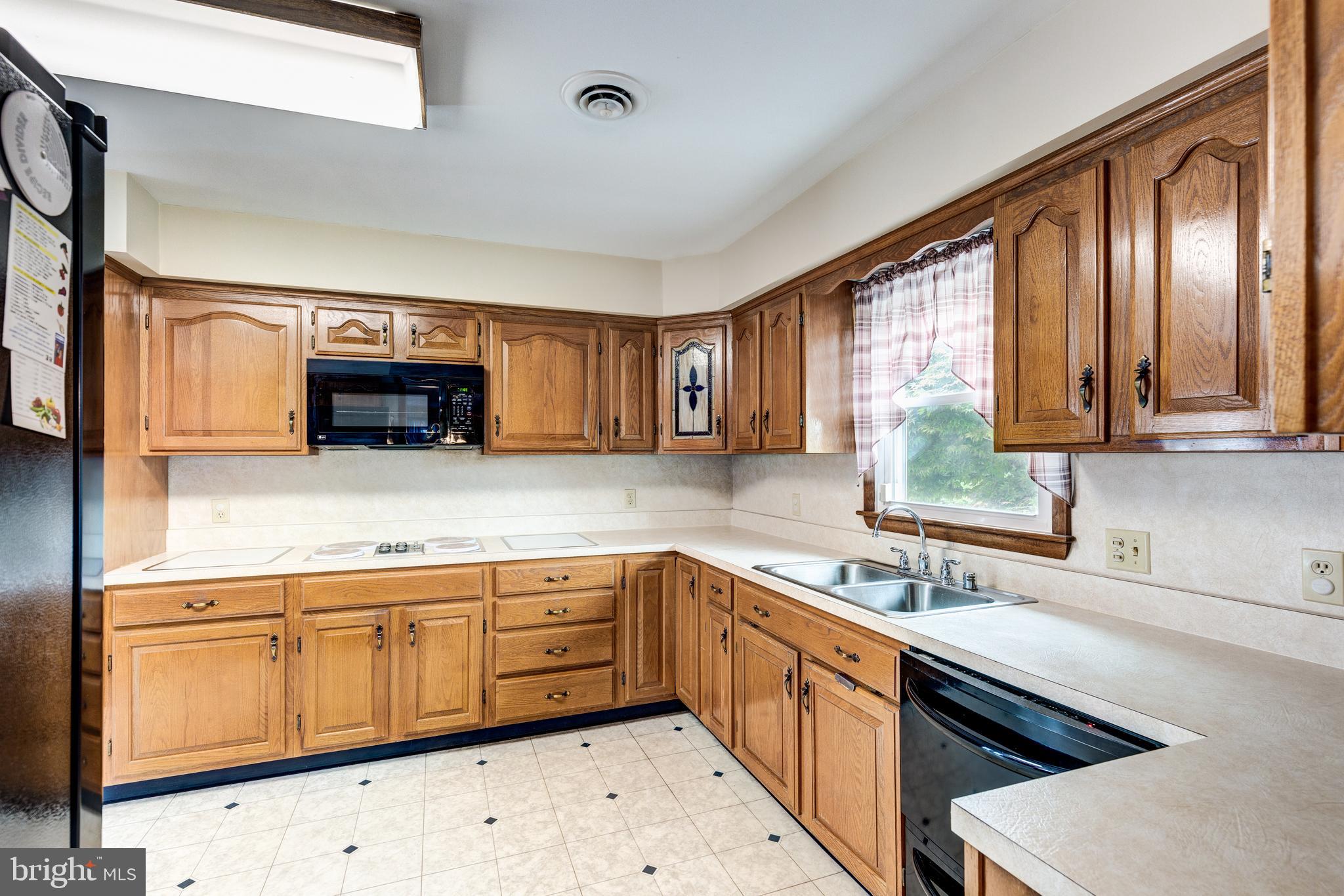 531 Marshall Drive Westminster, MD 21157 - Photo 13 of 27