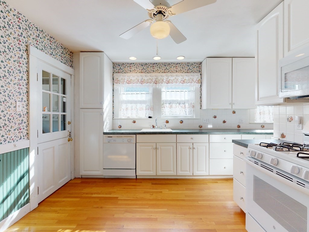 33-35 Perthshire Road, Unit 35 Boston, MA 02135 - Photo 12 of 33 Gallery Image 12