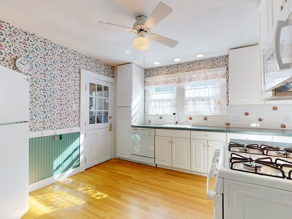 33-35 Perthshire Road, Unit 35 Boston, MA 02135 - Photo 13 of 33 Gallery Image 13