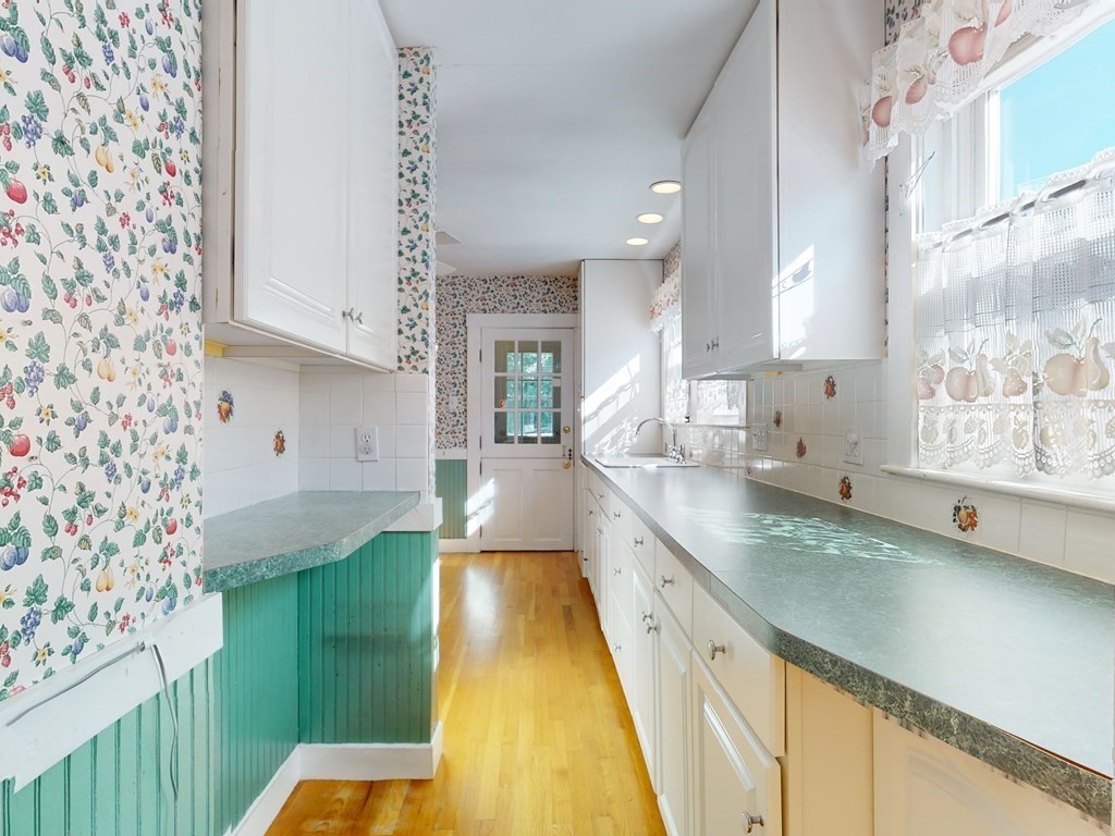 33-35 Perthshire Road, Unit 35 Boston, MA 02135 - Photo 10 of 33 Gallery Image 10