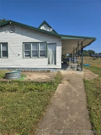 $239,900 | 20632 Seals Road, Versailles, MO 65084
