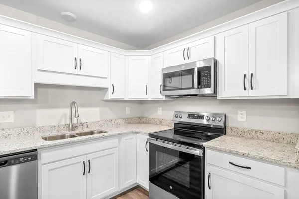 $1,250 | 512 Edlin Street, Unit C, Clarksville, TN 37043