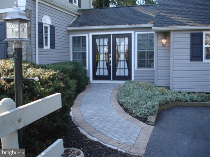 105 Devonwood Lane Devon, PA 19333 - Photo 1 of 10 Exterior Front