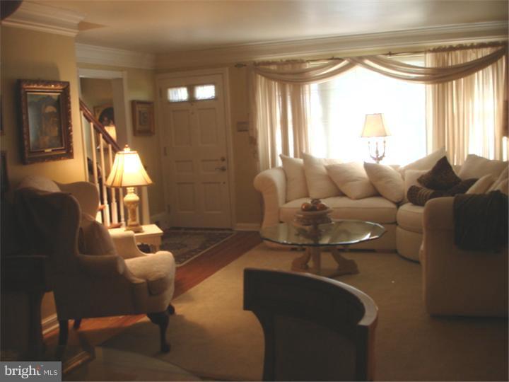 105 Devonwood Lane Devon, PA 19333 - Photo 3 of 10 Living Room