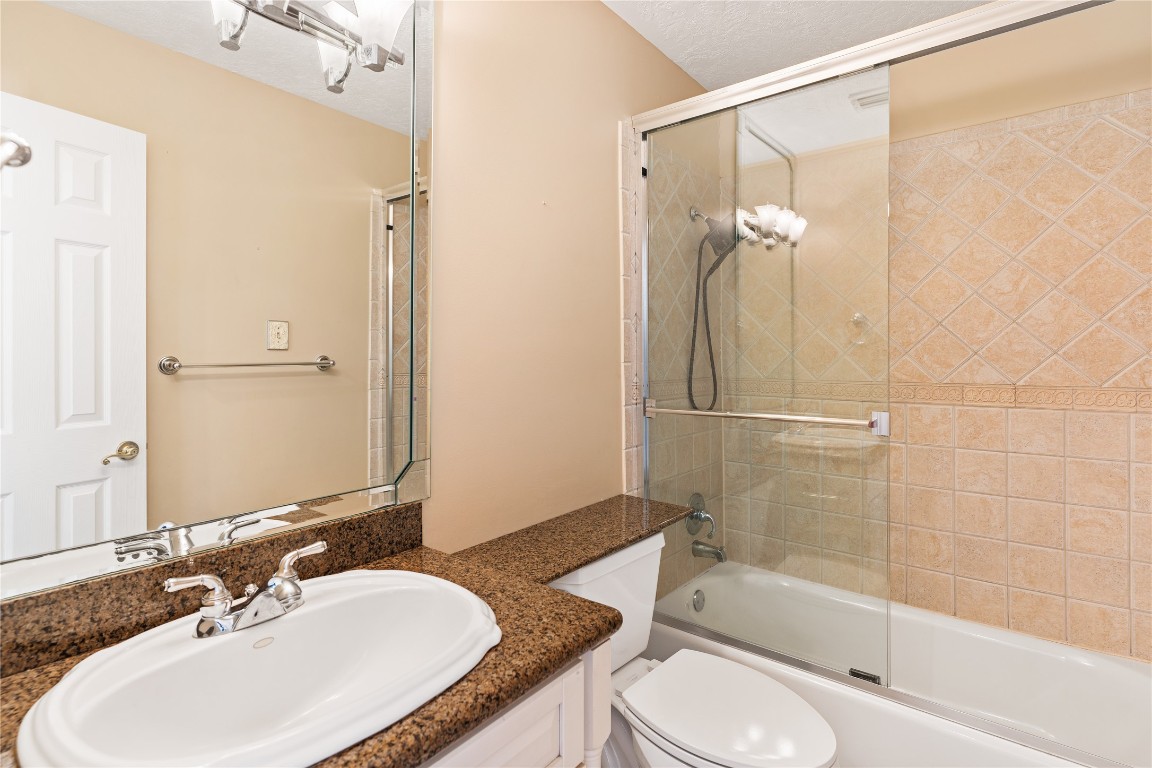 7019 Sandy Knolls Drive Spring, TX 77379 - Photo 11 of 25 Downstairs full bathroom