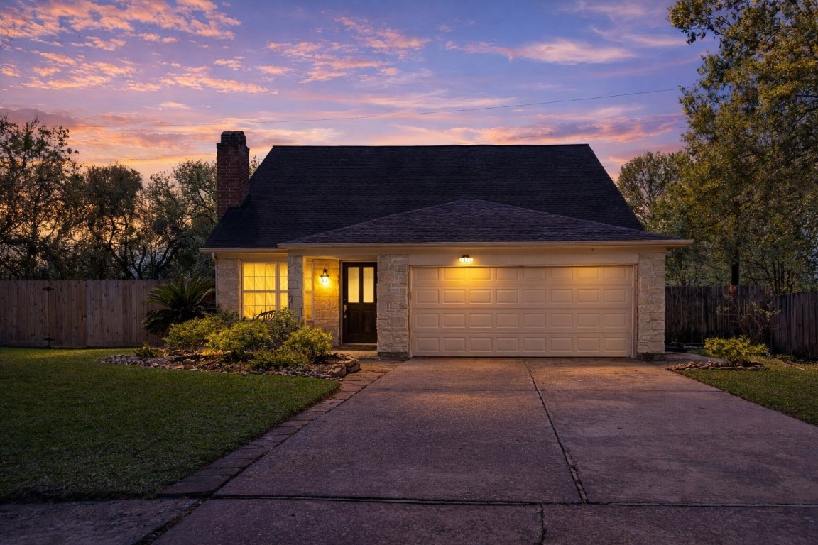 7019 Sandy Knolls Drive Spring, TX 77379 - Photo 2 of 25