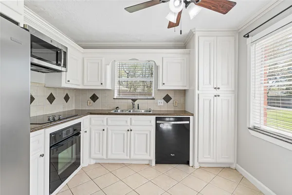 $230,000 | 7019 Sandy Knolls Drive, Spring, TX 77379