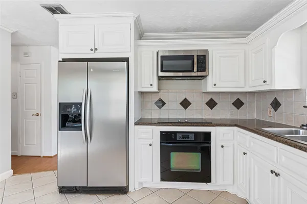 $230,000 | 7019 Sandy Knolls Drive, Spring, TX 77379