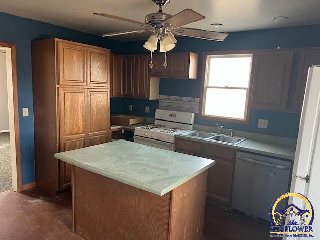 202 Northeast Roberts Melvern, KS 66510 - Photo 5 of 16