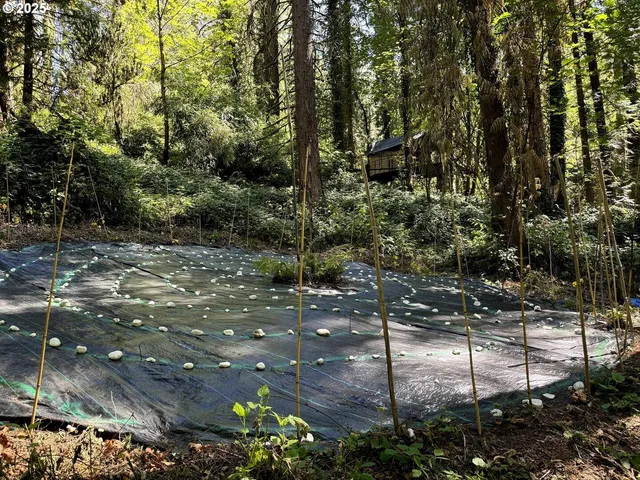 $3,600,000 | 8720 Southwest Katherine Lane, Unit A, Portland, OR 97225