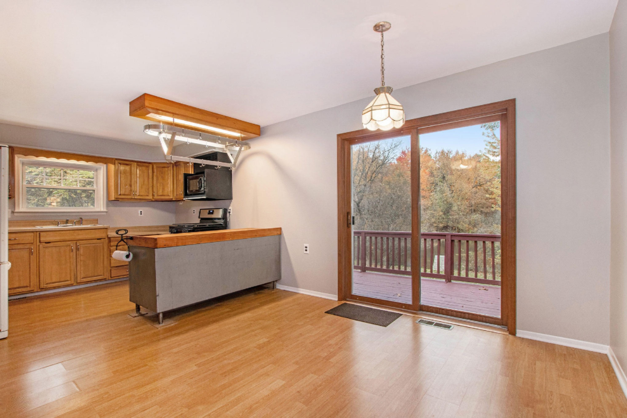 56721 Cowling Road Three Rivers, MI 49093 - Photo 14 of 36 Eat in area in Kitchen