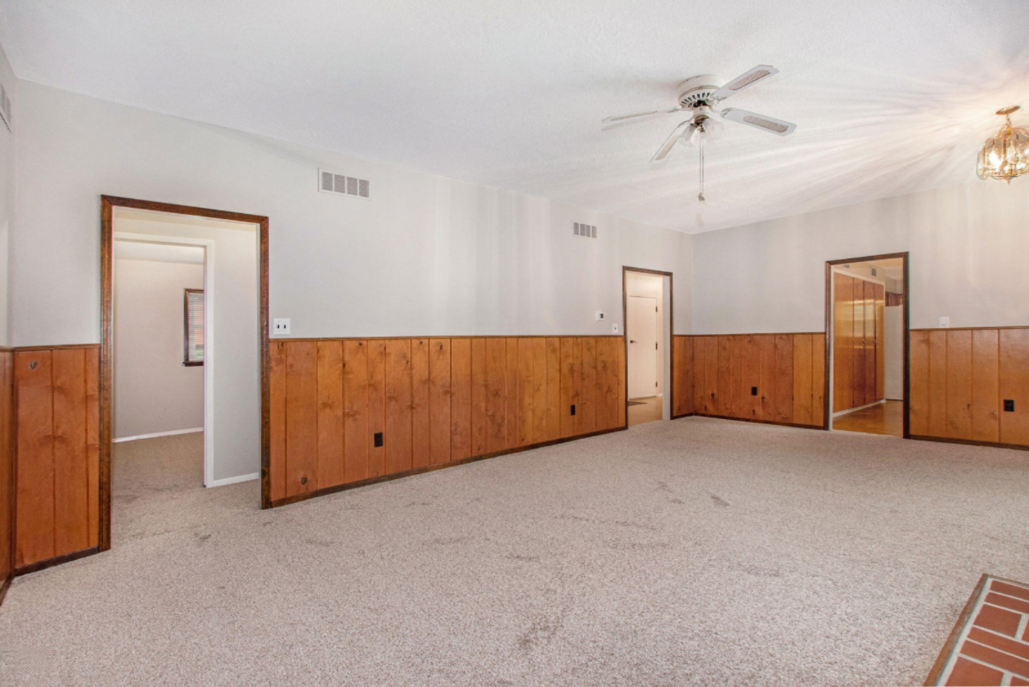 56721 Cowling Road Three Rivers, MI 49093 - Photo 17 of 36 9' Ceilings in Family Room