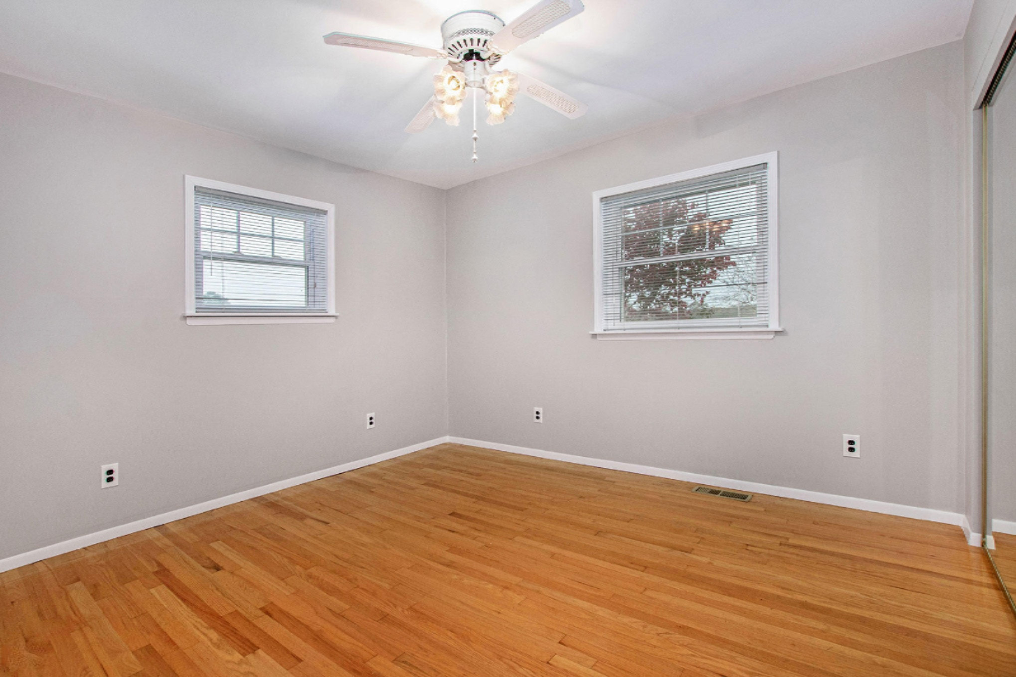 56721 Cowling Road Three Rivers, MI 49093 - Photo 22 of 36 3rd Bedroom