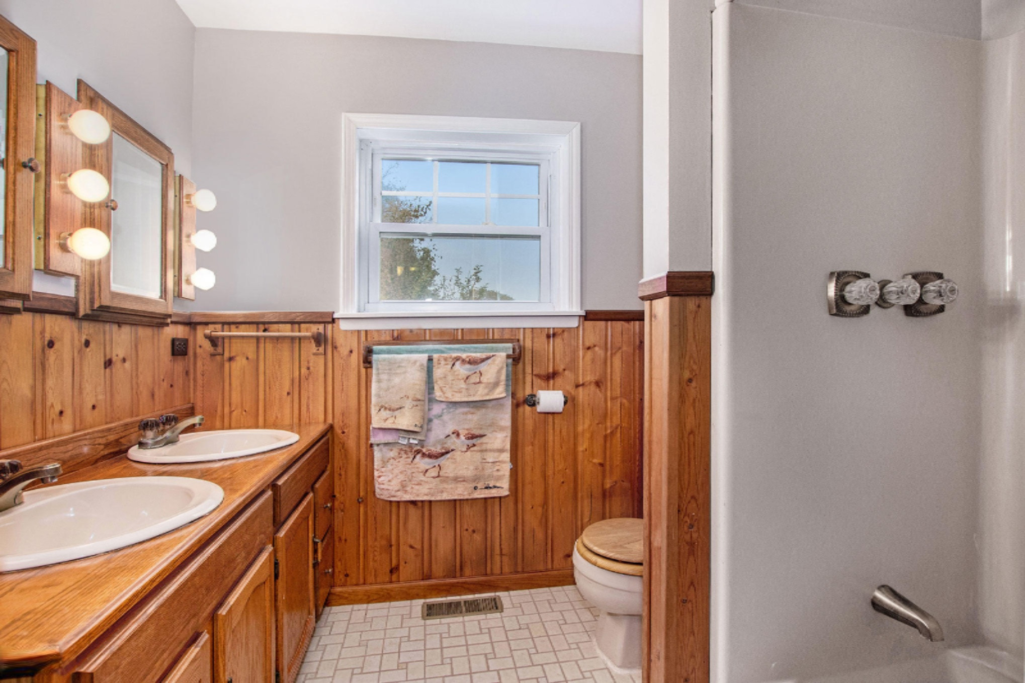 56721 Cowling Road Three Rivers, MI 49093 - Photo 25 of 36 Main Full Bathroom