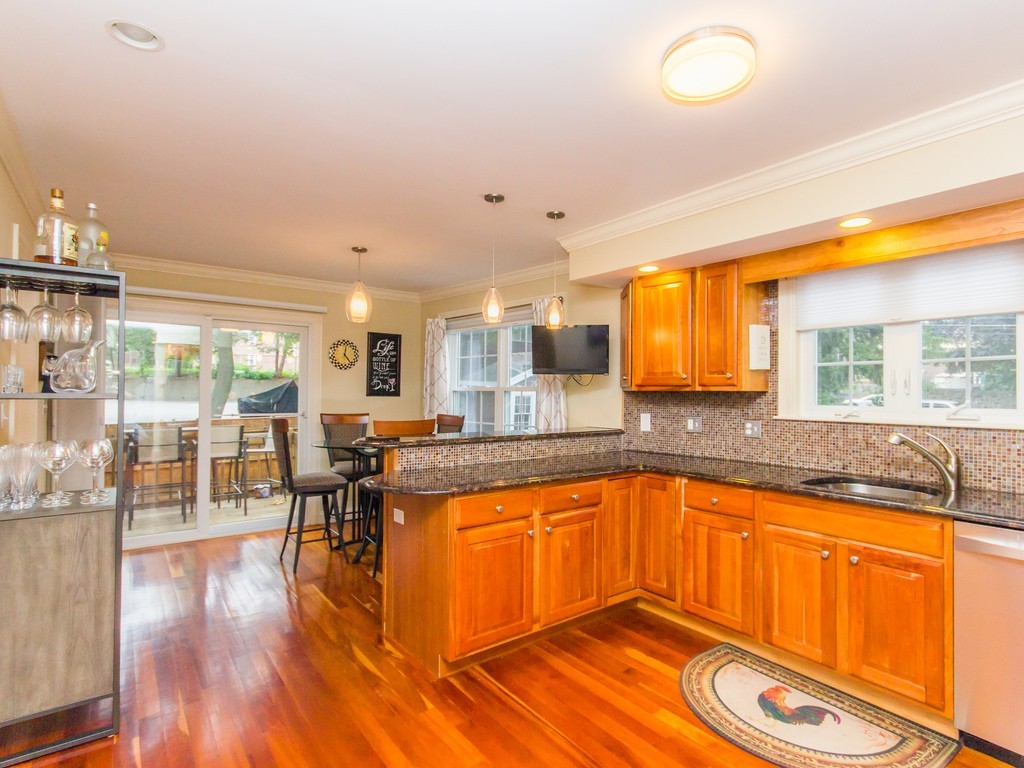 11 Reyem Street, Unit 1 Waltham, MA 02453 - Photo 7 of 25 Gallery Image 7