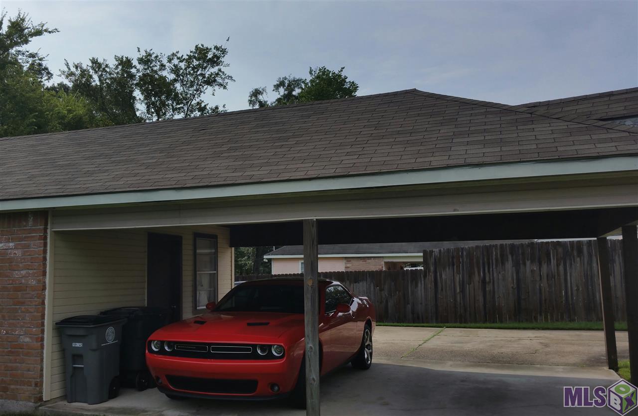 11356 Brunswick Avenue Baton Rouge, LA 70817 - Photo 11 of 11 Carport