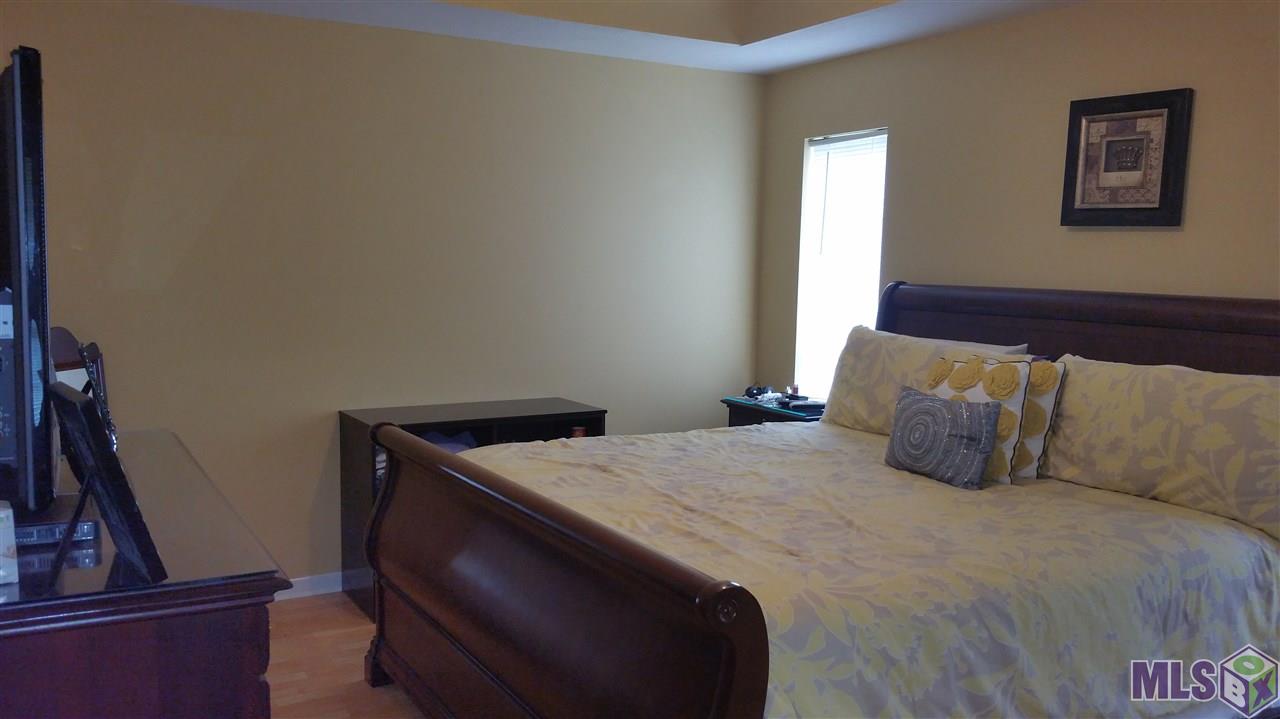 11356 Brunswick Avenue Baton Rouge, LA 70817 - Photo 8 of 11 Master Bedroom