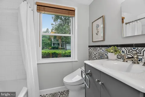 $1,549,000 | 9305 Linden Avenue, Bethesda, MD 20814