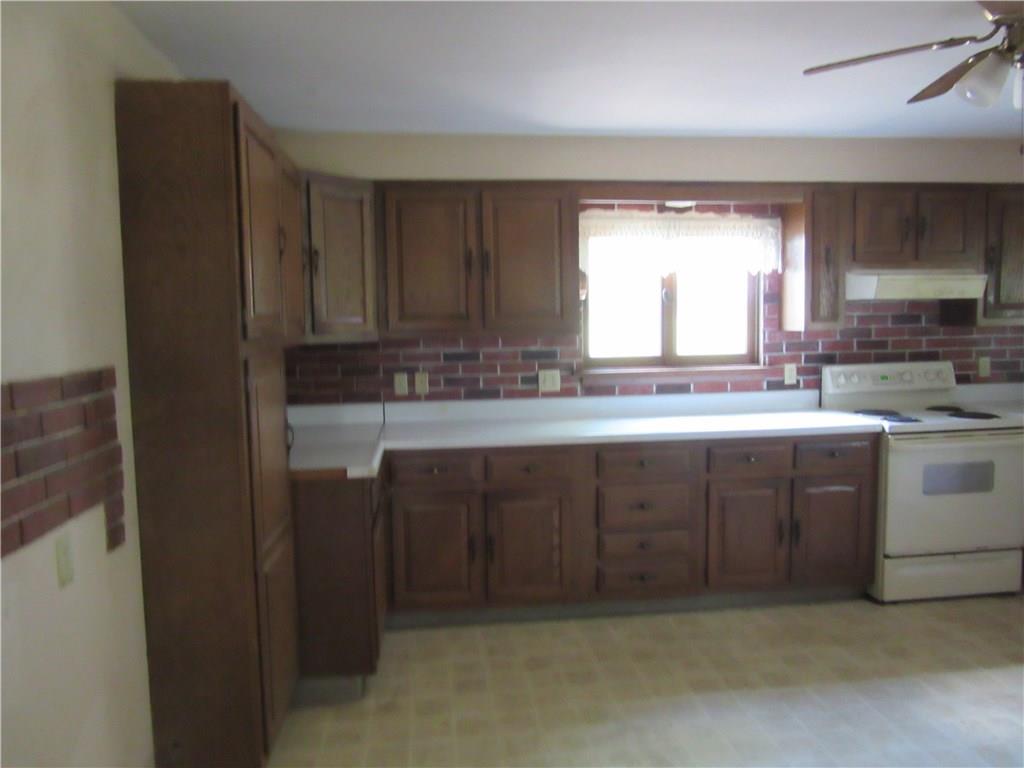197 Samuels Road Somerset, PA 15501 - Photo 7 of 12 Gallery Image 7
