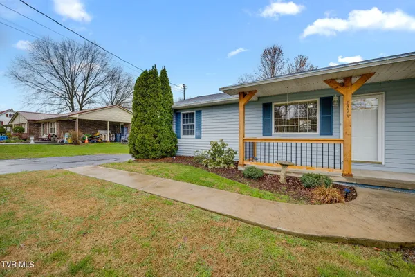 $1,200 | 209 Cherry Street, Unit A, Mount Carmel, TN 37645