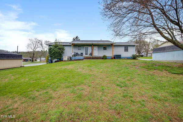 $1,200 | 209 Cherry Street, Unit A, Mount Carmel, TN 37645