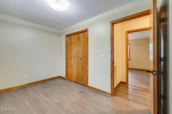 $1,200 | 209 Cherry Street, Unit A, Mount Carmel, TN 37645
