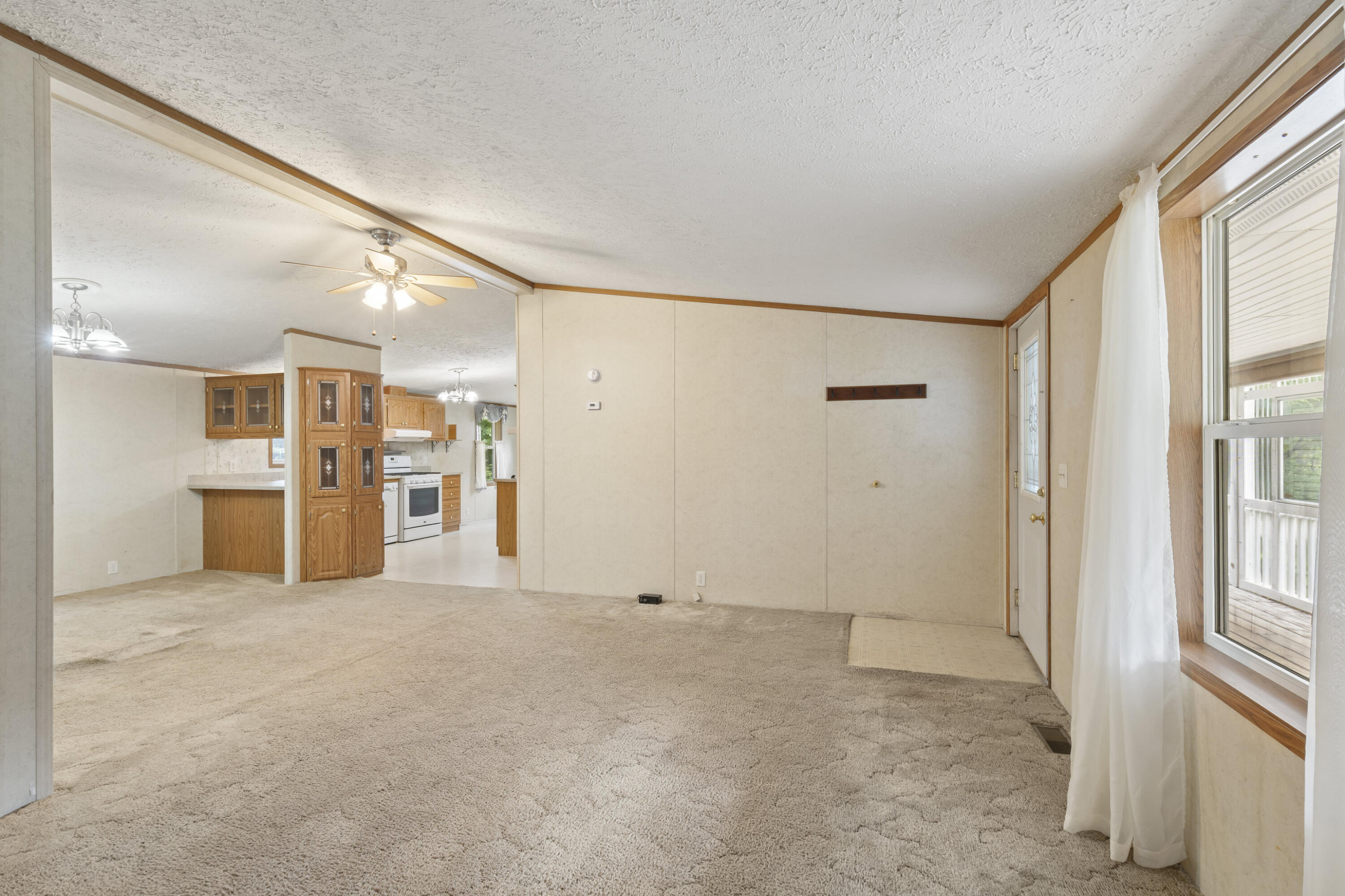 3839 Wallaker Road Benzonia, MI 49616 - Photo 14 of 37 0S5A1606