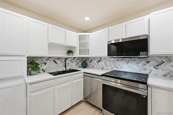 $249,000 | 705 South Alton Way, Unit 4C, Denver, CO 80247