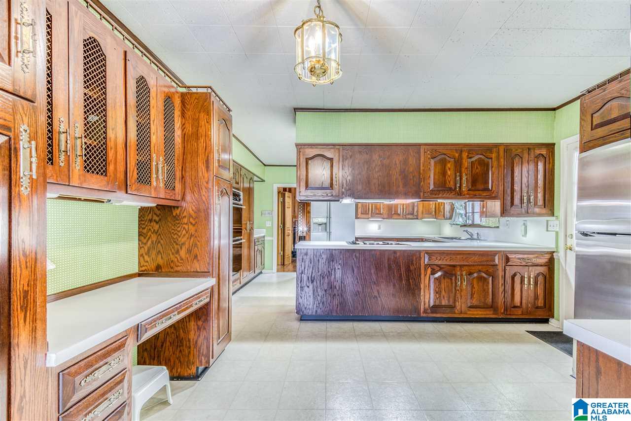 3436 Brookwood Road Birmingham, AL 35223 - Photo 13 of 37
