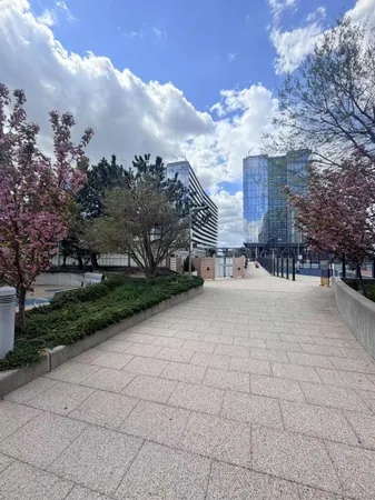 $658,000 | 131-05 40 Road, Unit 15D | Flushing