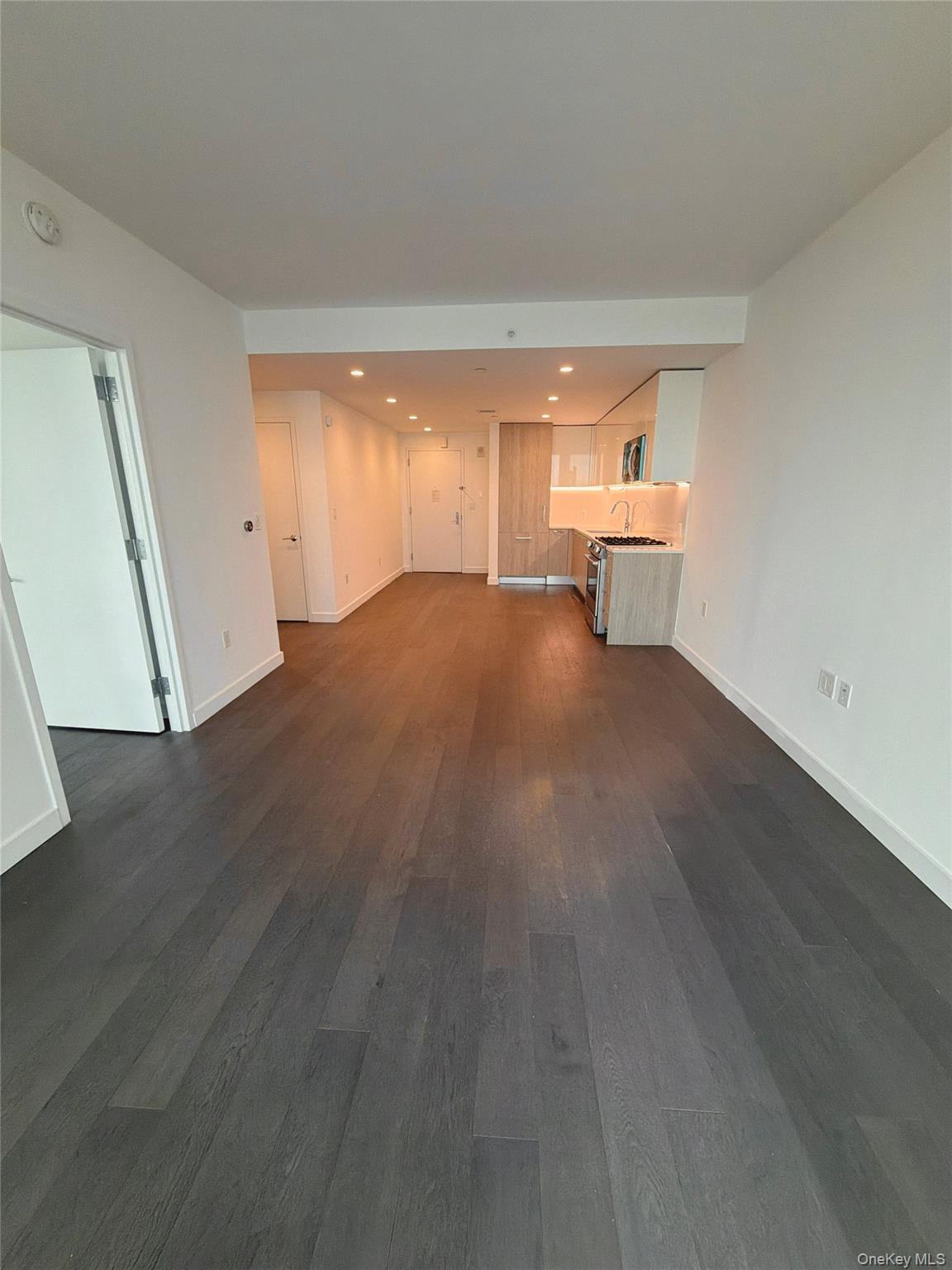 131-05 40 Road, Unit 15D Queens, NY 11354 - Photo 9 of 12